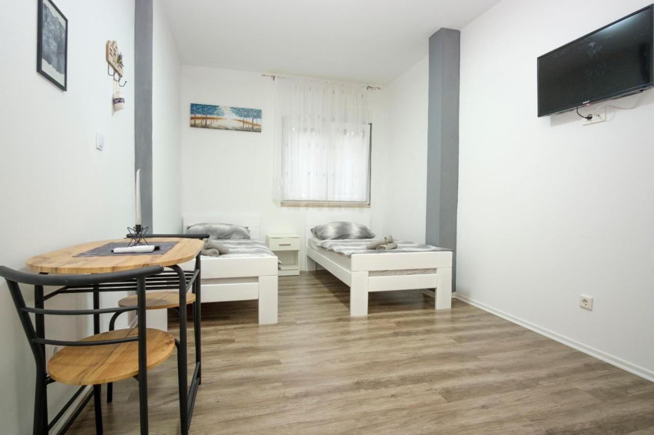 Ana Rooms Ljubuški Buitenkant foto