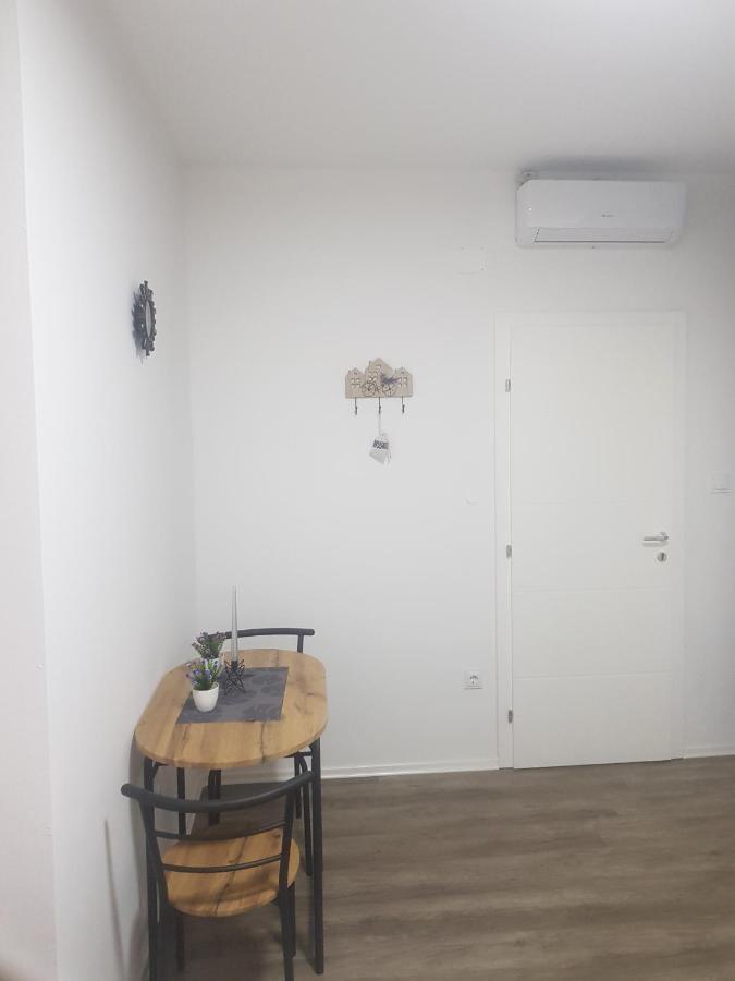 Ana Rooms Ljubuški Buitenkant foto